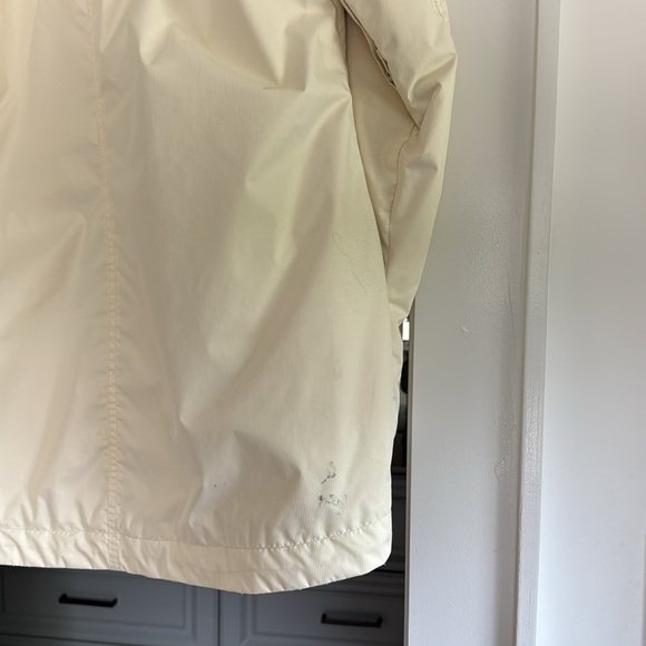 Burton Women’s Snowboard Jacket - Picture 9 of 9